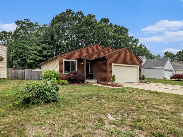 5555 Osborne Ave SE, Kentwood, MI 49548