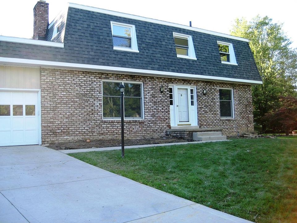 1st image of 512 Bath Hills Blvd