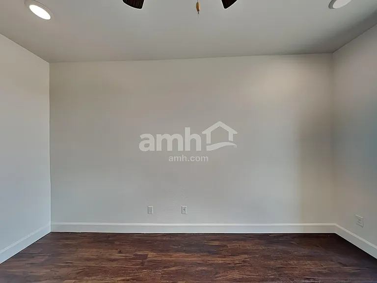 17165 W Lawrence Ln — Photo 6
