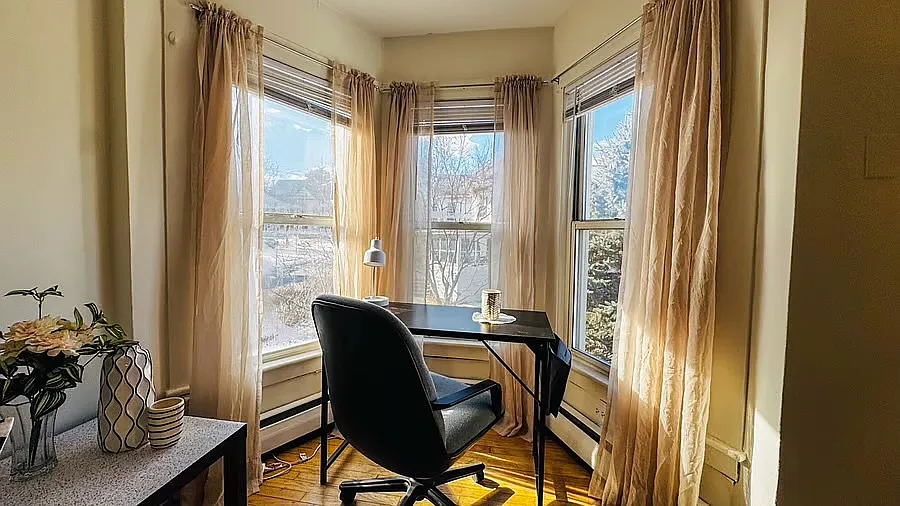 2 bed, 950 sqft, $1,800 — Photo 3
