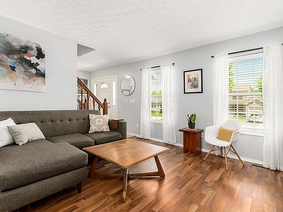 5th image of 4055 Berrybush Dr