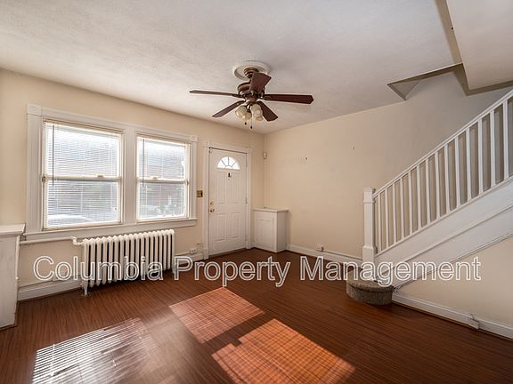 3rd image of 1159 3rd St NE