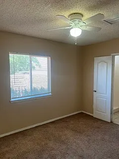 12105 Castle View Way — Photo 17