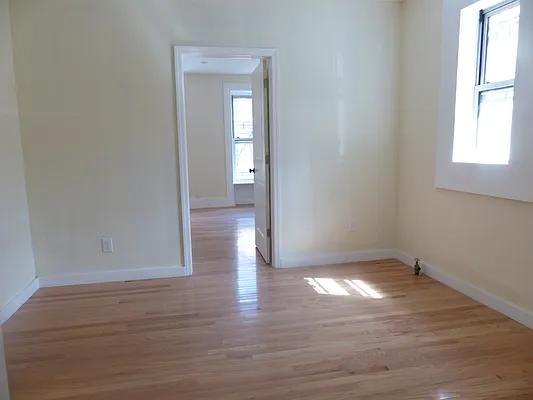 Rented by Immac Realty | media 32