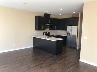 2707 E 34th St, Vancouver, WA 98661