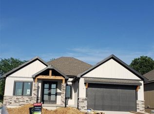 9353 Aurora St, Lenexa, KS 66220