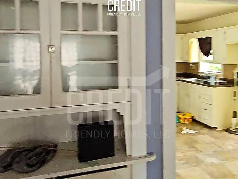 945 W Packard St — Photo 6