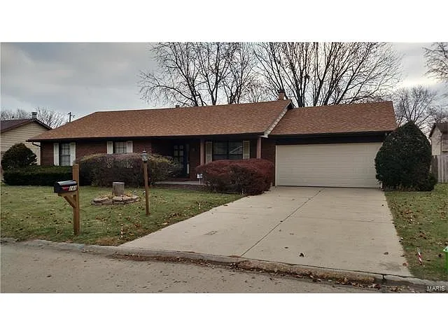 248 Mimosa Ave photo 1