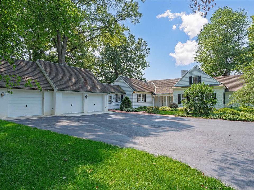 1st image of 1596 Weyhill Cir