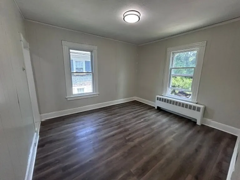 23 Howe St — Photo 6