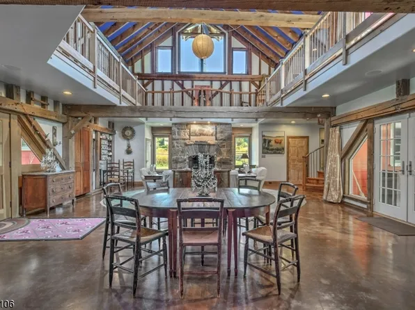 184 Lamington Rd, Tewksbury Twp., NJ 08858