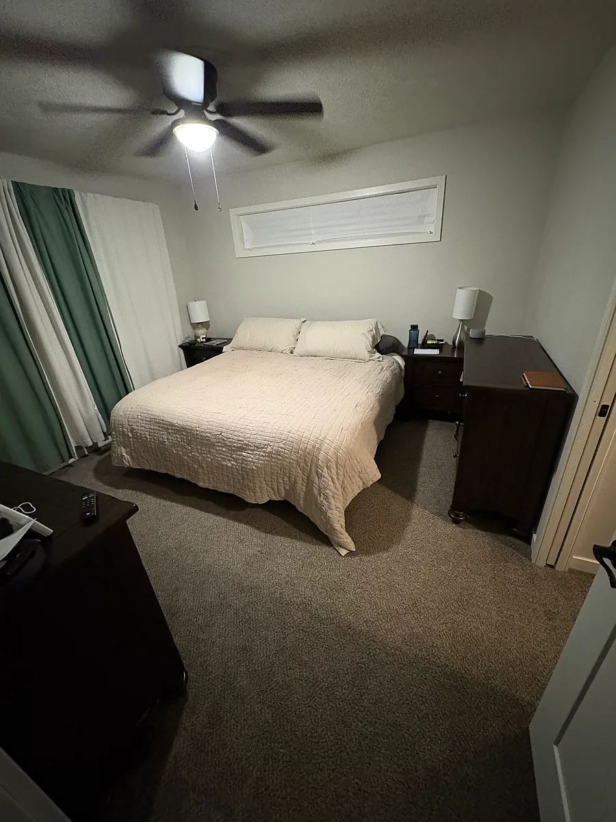 Master bedroom - 2511 Dean Ct
