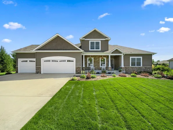 50898 Dawson Dr, Granger, IN 46530