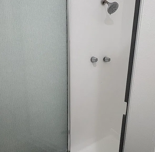 Tropical Breeze Apartments — Photo 4