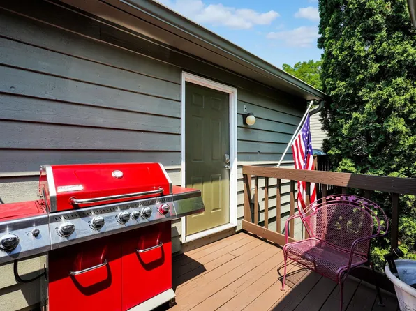 9607 S Harbour Pointe Dr #70, Bloomington, IN 47401
