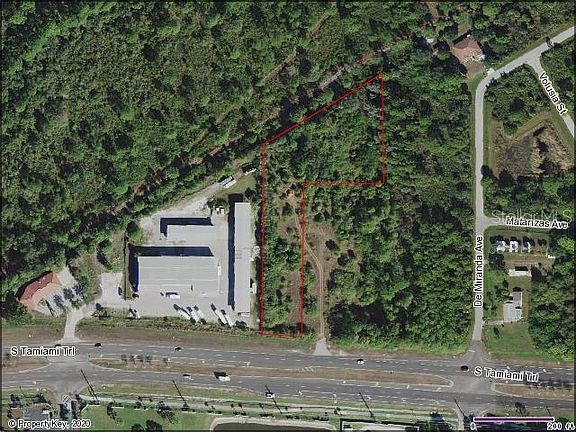 3rd image of 11165 Tamiami Trl S