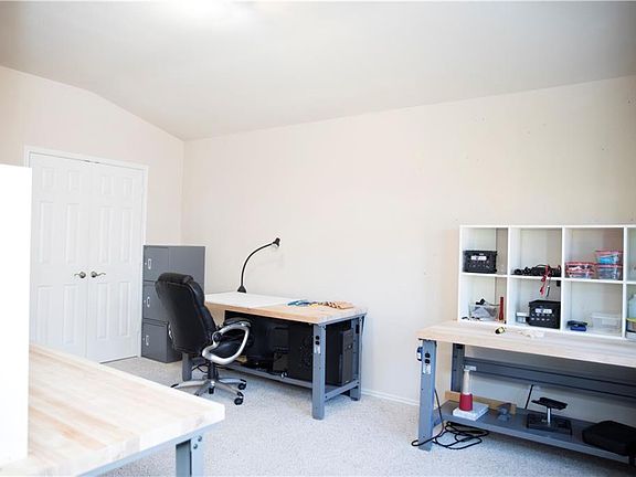 5th image of 1601 Canyon Creek Ct