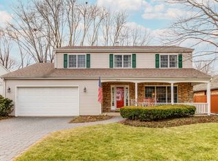 1105 Avalon Ln, Libertyville, IL