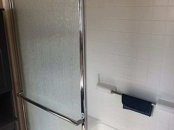 2nd image of 402 Lakeside Dr APT 105