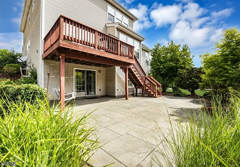 9 Hannah Ct — Photo 37