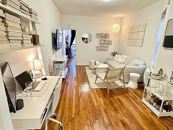 2nd image of 886 10th Ave APT 5D