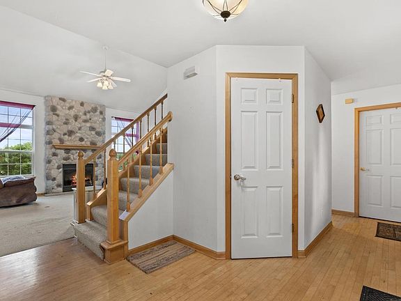 3rd image of 1614 Auburn COURT