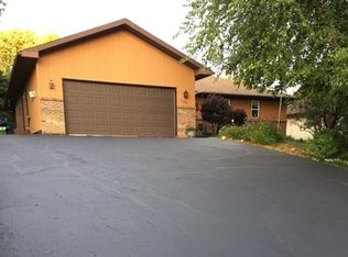 1358 Pier Dr, Davis, IL 61019