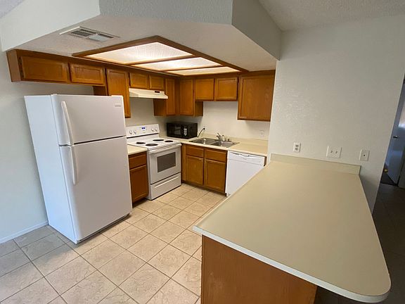 3rd image of 1320 Pinto Rock Ln #101-14