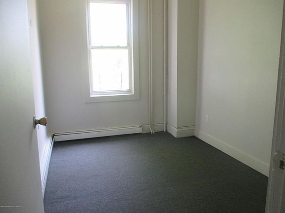 3rd image of 225 Targee St