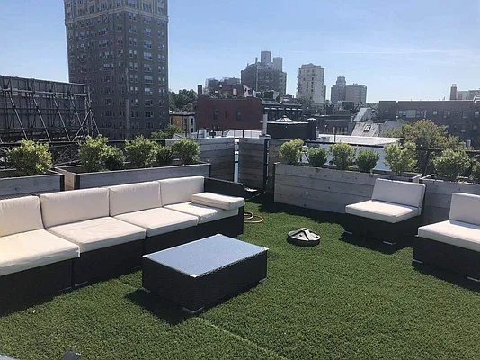 Rented by Compass | media 13