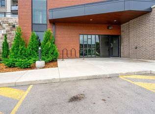 30 Hamilton St S #213, Hamilton, ON L8B1V8