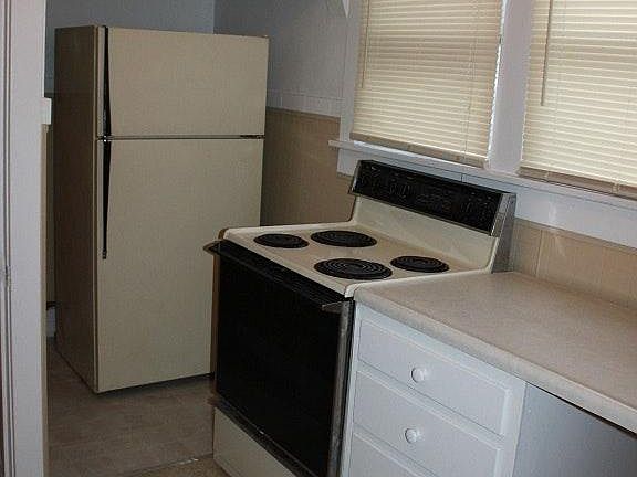 stove/fridge