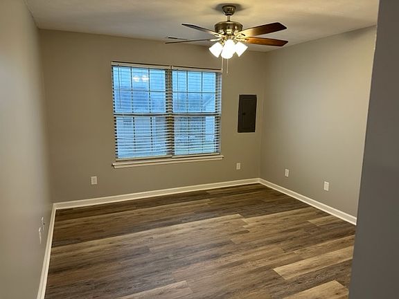 5th image of 2541 Danielle Ln #2554