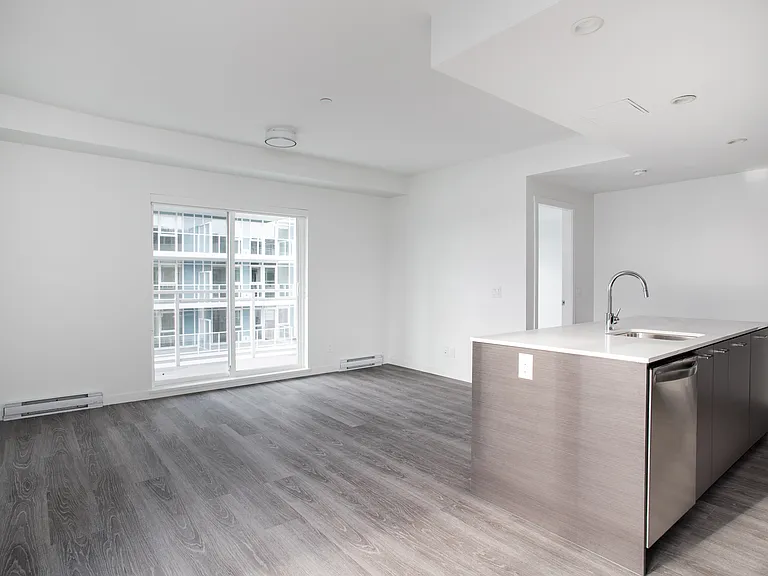 537 Foster Ave — Photo 48