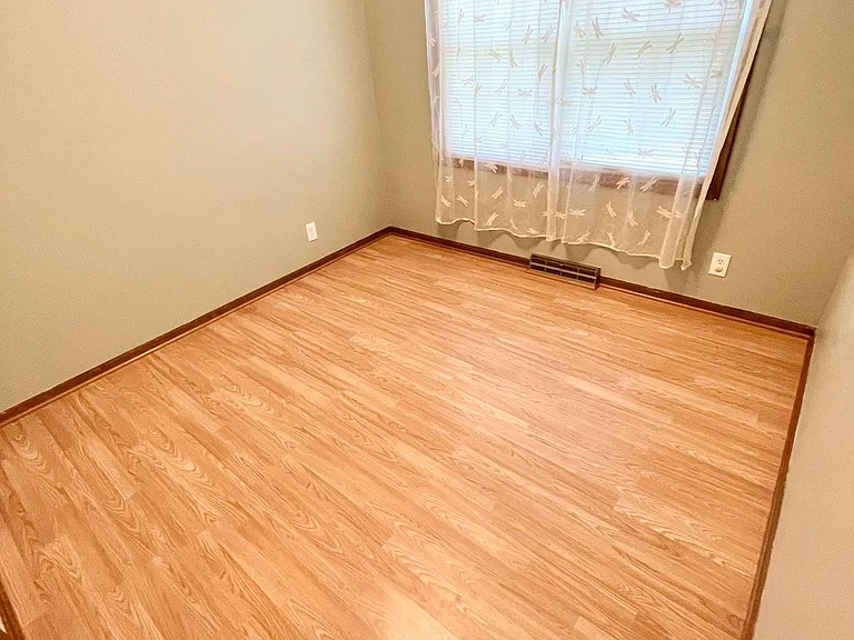 6762 Western Ave — Photo 10