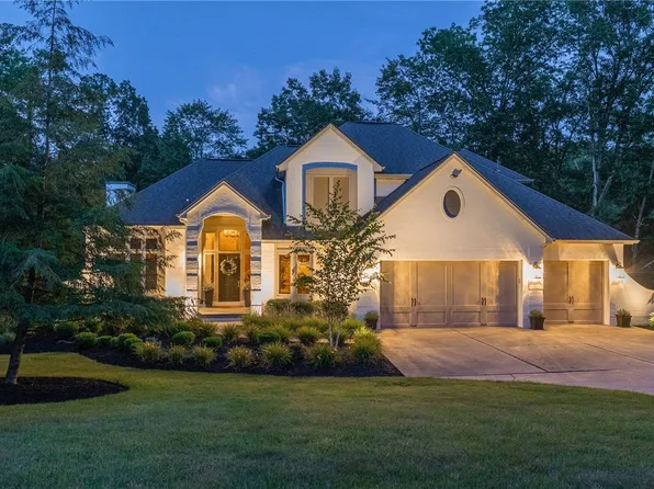 123 Wildwood Dr, Butler, PA 16002