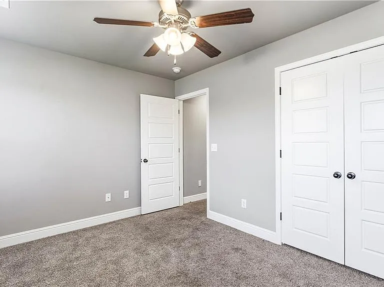 200 Post Oak Ave — Photo 18
