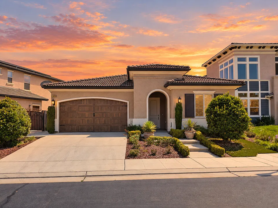 1699 E Bella Fiore Dr
