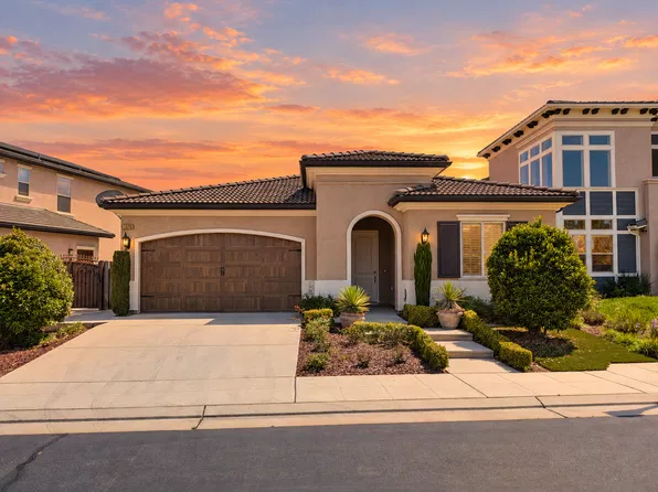 1699 E Bella Fiore Dr, Fresno, CA 93730