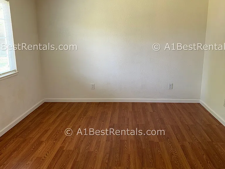 2913 Sugarpine Way — Photo 17