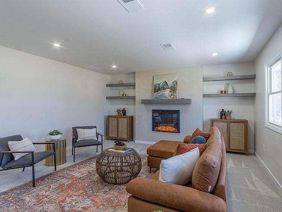 5th image of 9641 Canterbury St