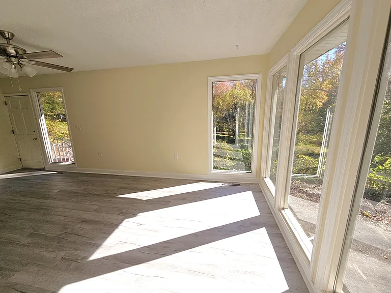 609 Memorial Drive Ext — Photo 8