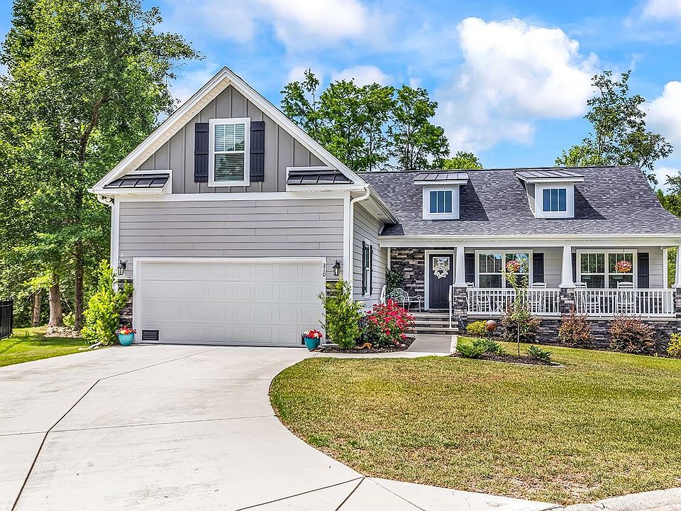 1st image of 210 Rivers Edge Dr.