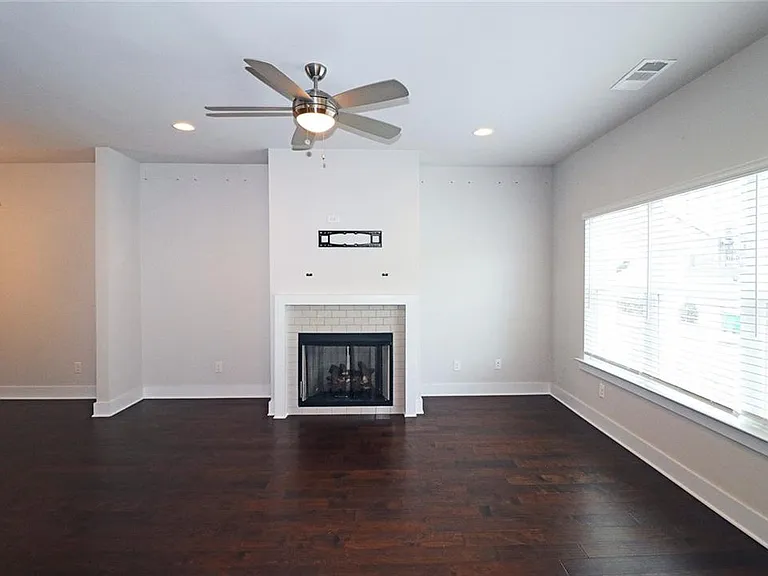 2163 Wiggins Walk — Photo 3