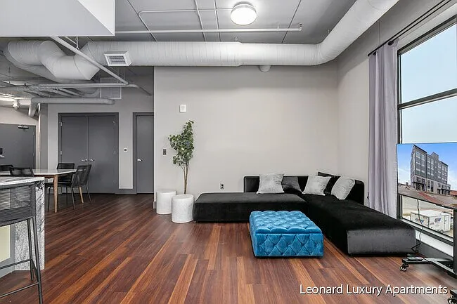 The Leonard Luxury Apartments — Photo 84