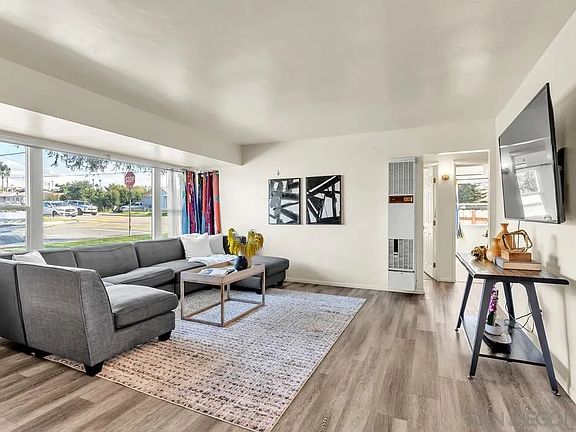 5th image of 1198 Tobias Dr