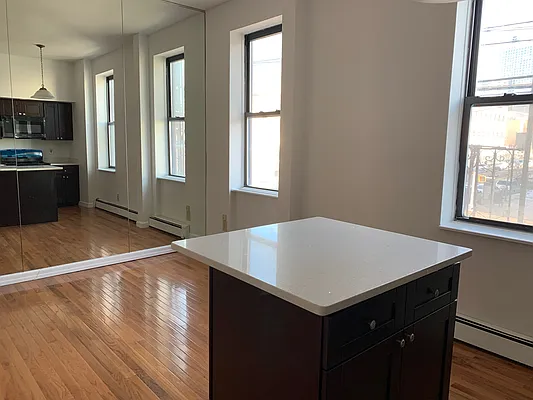 Rented by Erman Agirnasli, LREB | media 11