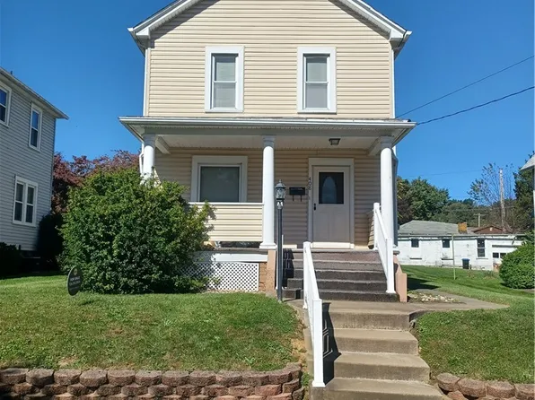 408 1st Ave, Ellwood City, PA 16117