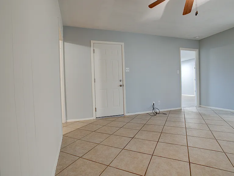 3417 W Marlette Ave — Photo 13