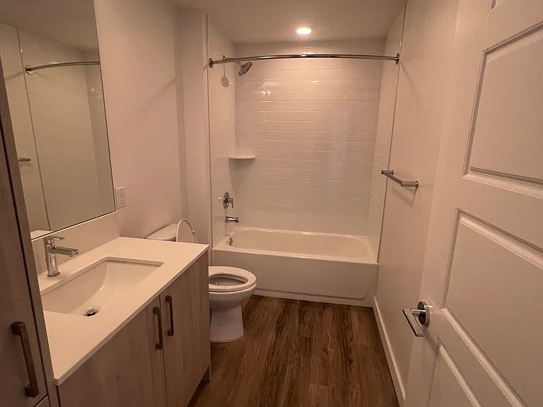1100 N Miami Ave #C — Photo 6